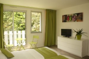 Chambre duplex-cote-sud-a-l-ombre-des-oliviers