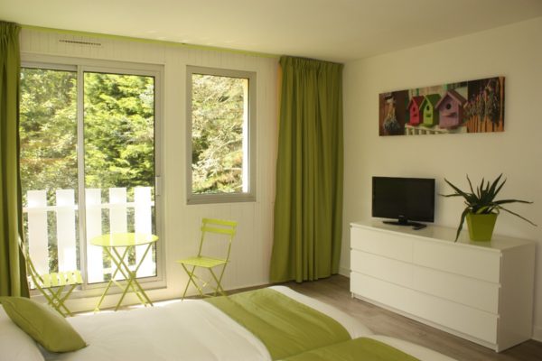 Chambre duplex-cote-sud-a-l-ombre-des-oliviers