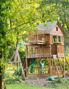 hôtel Latitude Ouest-vue-parc-cabane