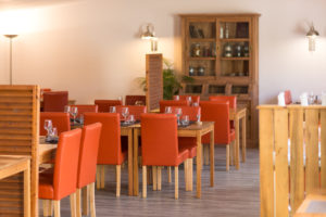 Salle de petit déjeuner hôtel restaurant Latitude Ouest