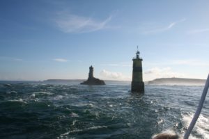tourisme-finistere-sud-pleine-mer-phare-ile-de-sein