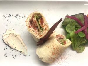 Latitude Ouest restaurant-entree-wraps-jambon-cru-fromage-frais