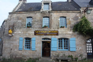 locronan-tourisme-biscuiterie-choclaterie-larnicol